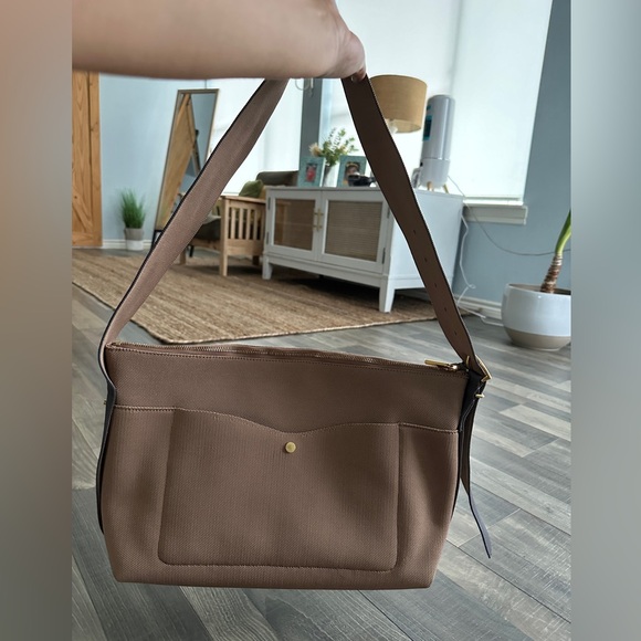 Cuyana Handbags - Cuyana Shoulder Bag